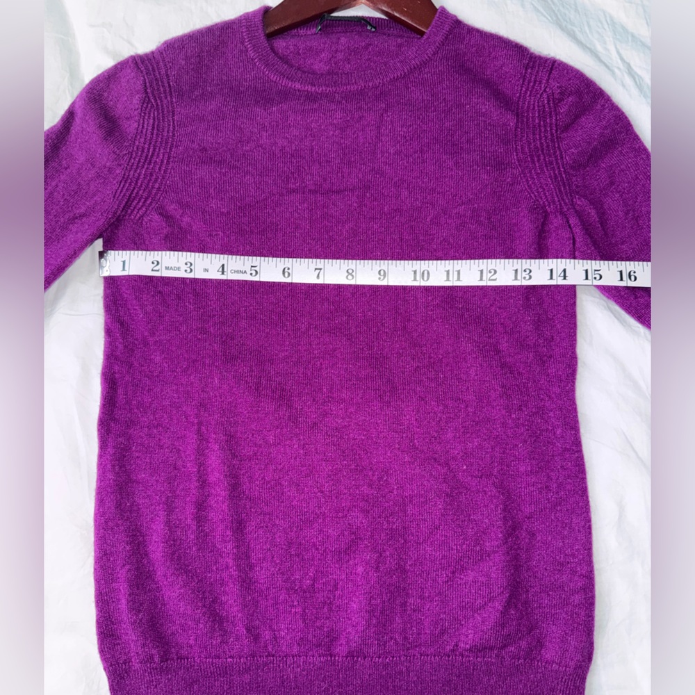 Cashmere Sweater - Picture 6 of 6